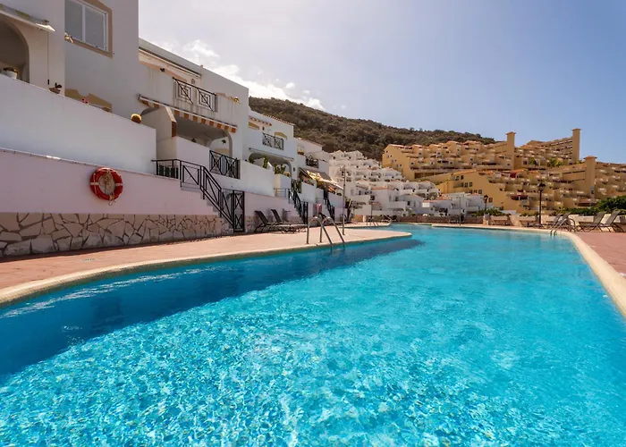 Mosaico Ocean View Boutique *